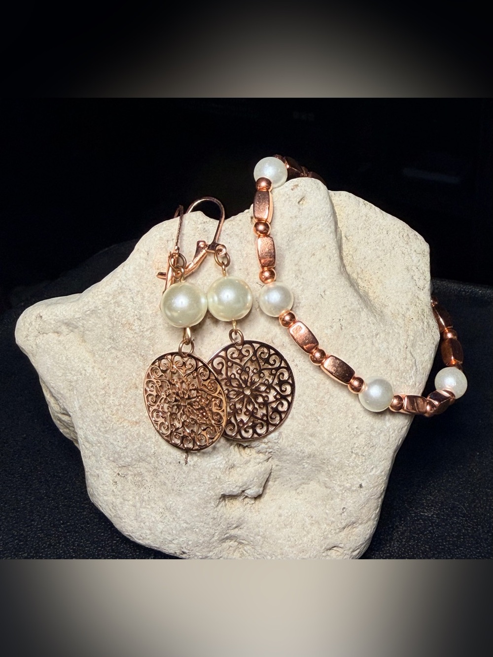 ✨Hand Crafted✨Pearl and Filigree Drop Earrings in Rose Gold